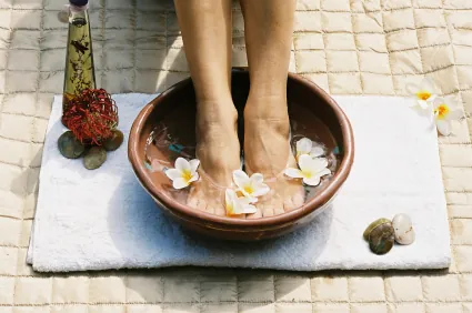Bain de pieds à la lavande