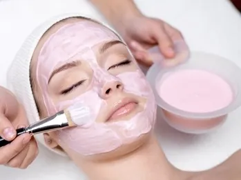 Bonne mine : masque à l'argile rose