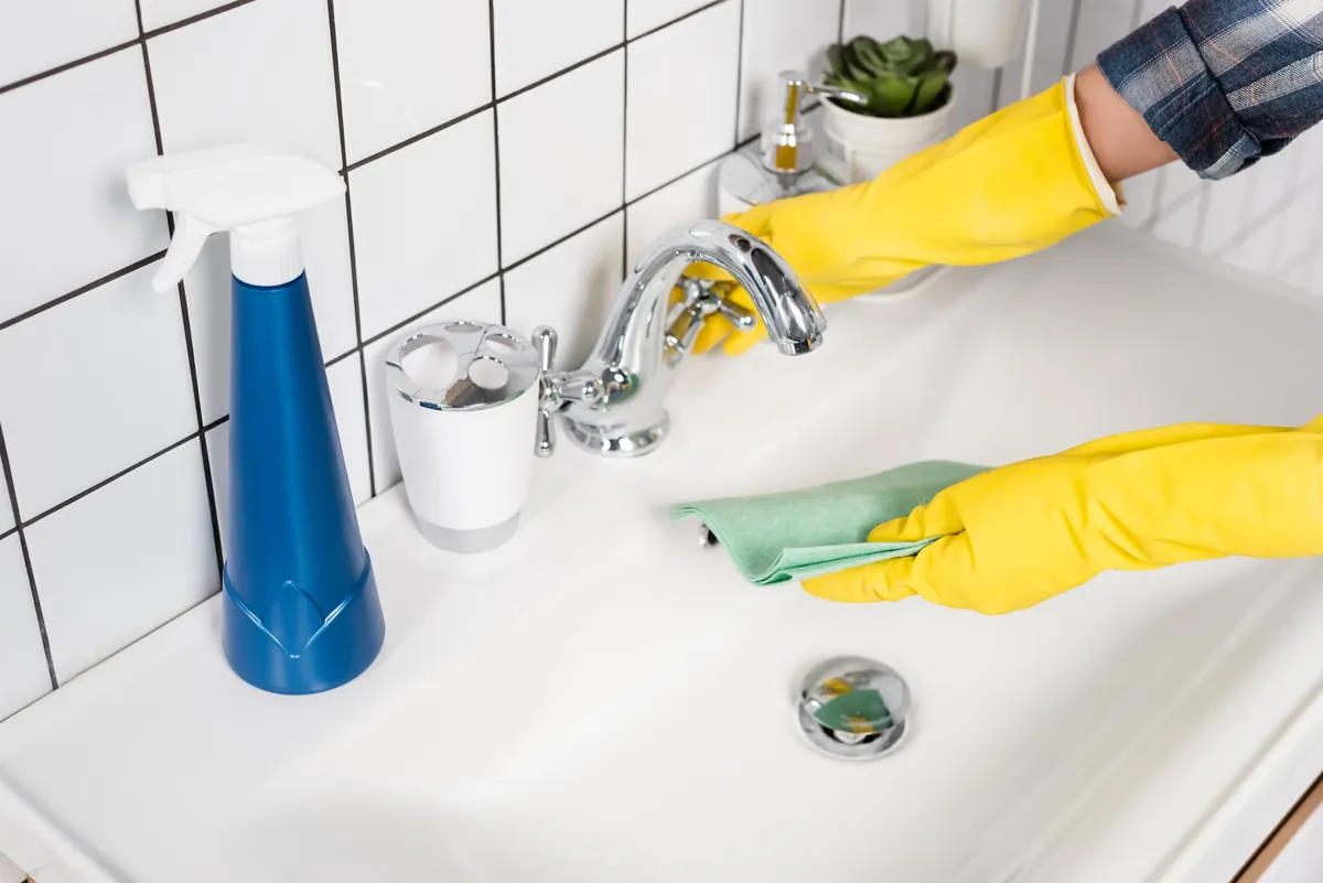 Comment enlever le calcaire sur le robinet ?