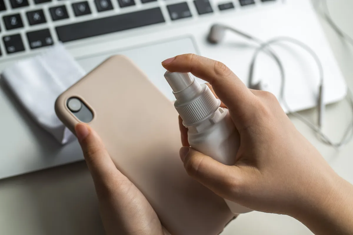 Comment nettoyer son téléphone portable ?