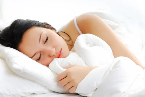 Comment s'endormir facilement quand il fait trop chaud la nuit ?