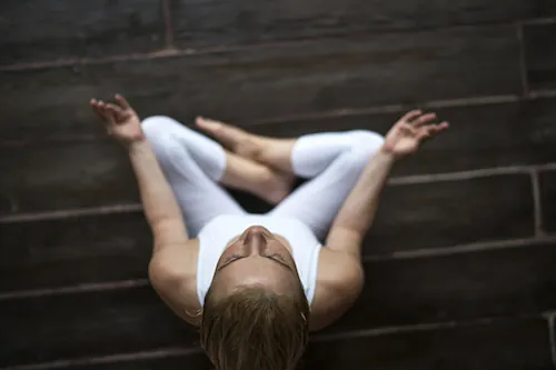 Des exercices de respirations pour combattre l’hypertension