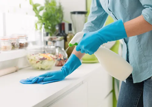 Nettoyer sa maison : 12 solutions sans danger pour votre santé !