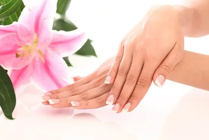 Soin des ongles cassants