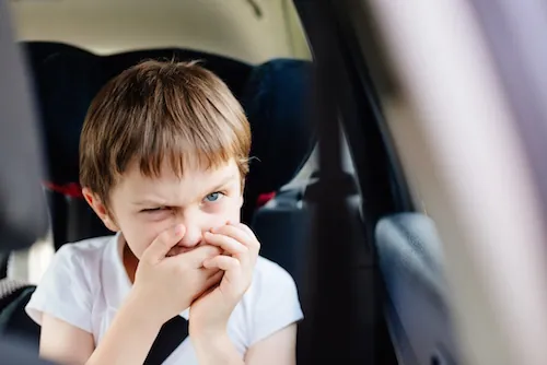 Comment nettoyer une tache de vomissures ?
